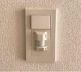 玄関熱感センサースイッチ